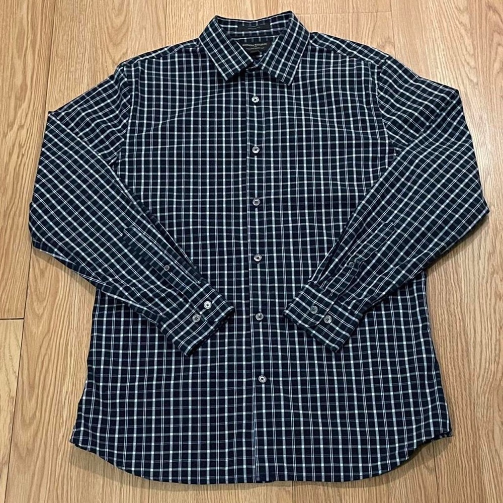 Banana Republic Men’s Medium Long Sleeve Button Down Shirt Blue Plaid Athletic